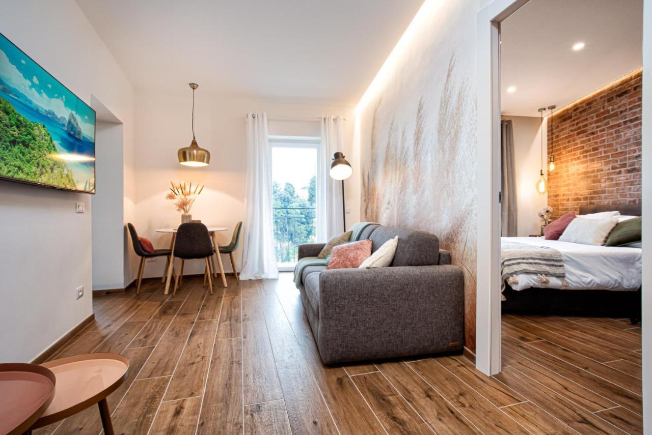 Casa Checca Appartamenti Per Vacanze Caprarola Exterior foto