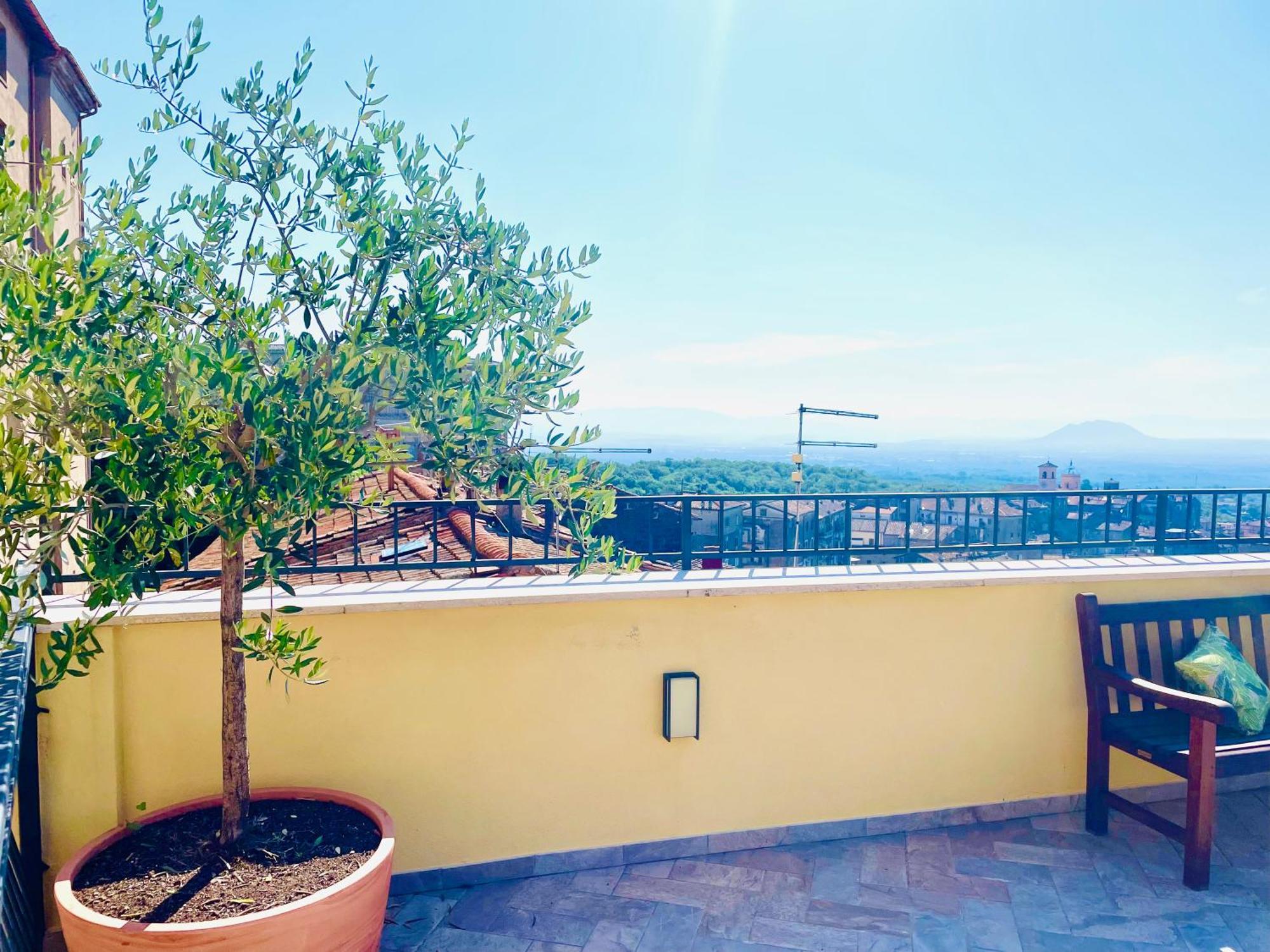 Casa Checca Appartamenti Per Vacanze Caprarola Exterior foto