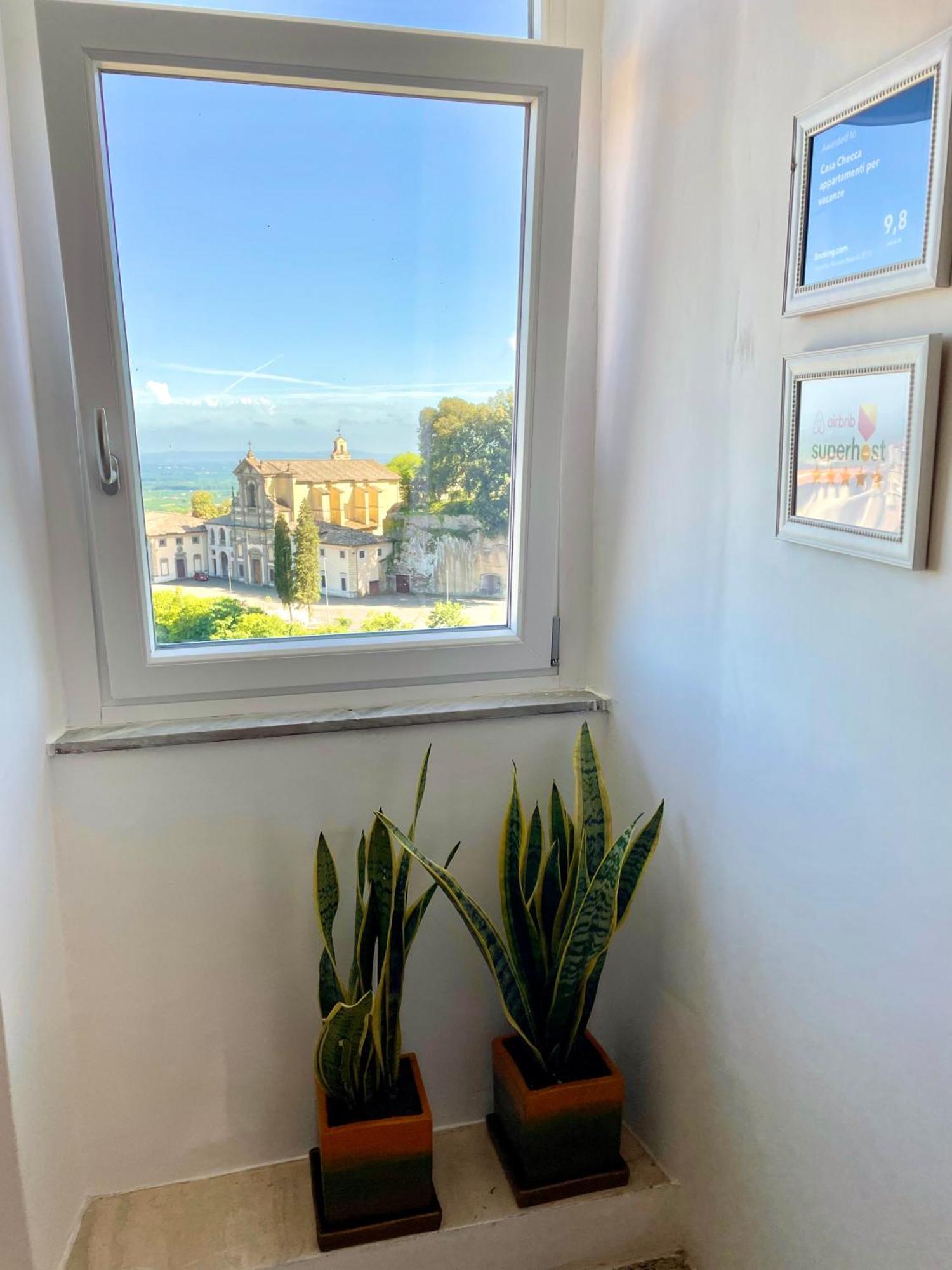 Casa Checca Appartamenti Per Vacanze Caprarola Exterior foto